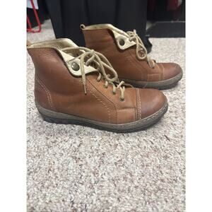 V Italia Women's Brown Leather Ankle Lace Up Walking Boots Size 6 - 6.5